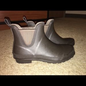 Chaps rain boots
